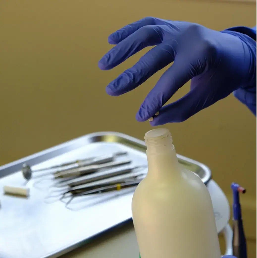 Adding a Tablet of LineTab to water